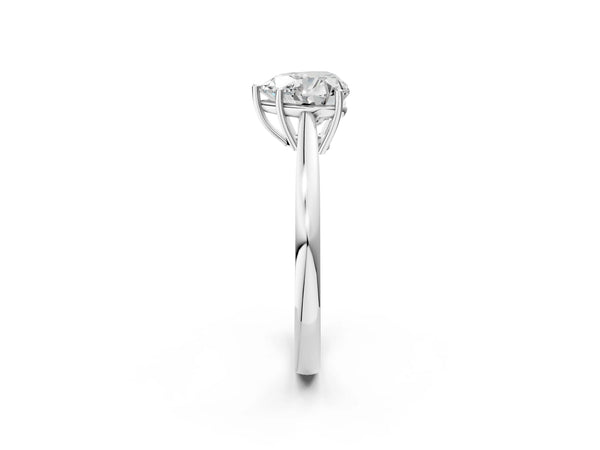White gold Heart Solitaire Diamond Ring with Split Shank and Four-Prong Setting