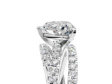 White gold Heart Solitaire Twist Band with Pavé Setting and Four-Prong Setting_142