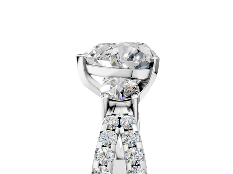 White gold Heart Three-Stone Diamond Ring with Pavé Split Shank and Four-Prong Setting_86