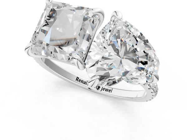 White gold Heart and Princess Toi Moi Ring with Prong Setting and Pave Band