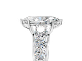 White gold Marquise Brilliant Diamond Pavé Band with Six-Prong Setting_8