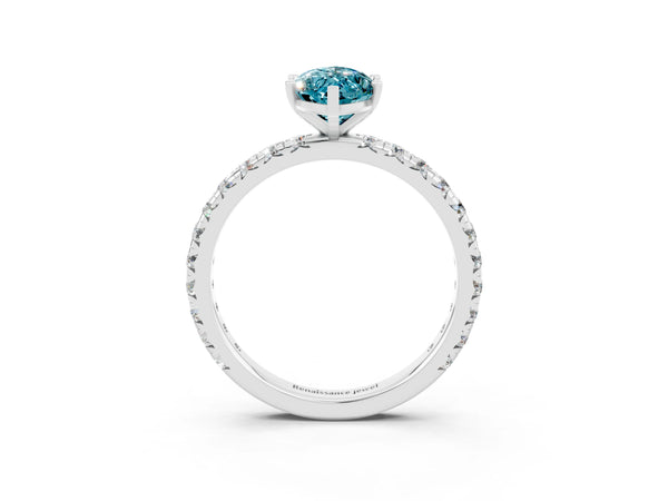 White gold Marquise Cut Cut Diamond Pavé Band with Four-Prong Setting