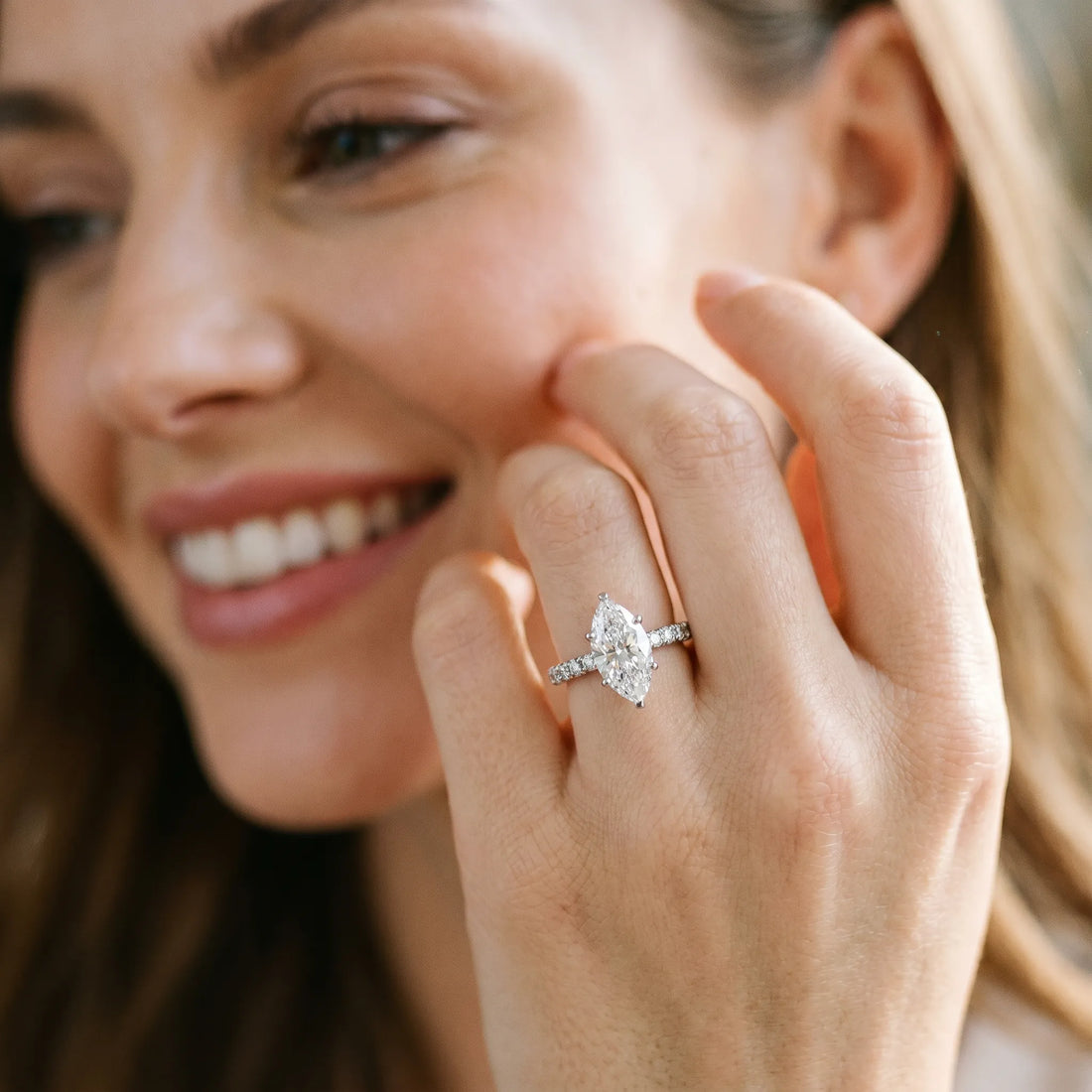 White gold Marquise Cut Diamond Pavé Band with Four-Prong Setting_98