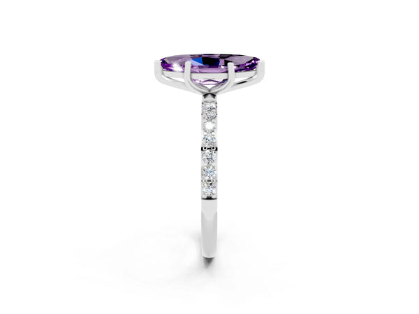 White gold Marquise Cut Amethyst Solitaire Ring with Round Pavé Shoulders and Prong Setting