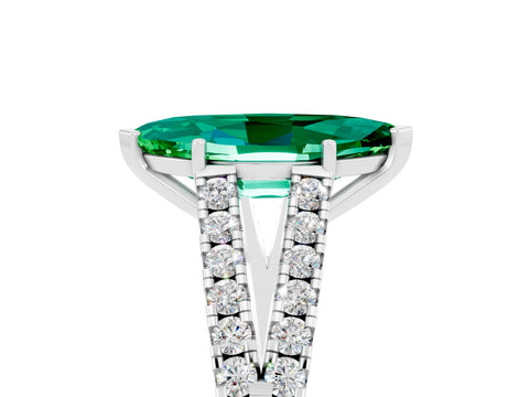 White gold Marquise Cut Emerald Split Shank Pavé Engagement Ring with Four-Prong Setting_17