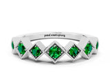 White gold Milgrain Square Bezel Round Emerald Chevron Band_6
