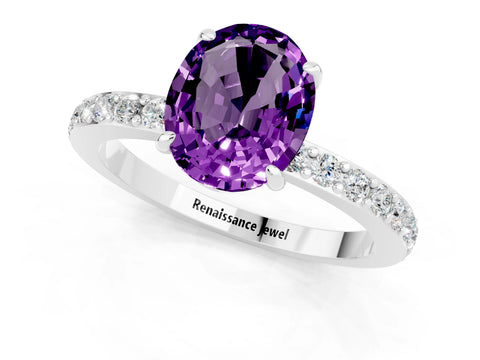 White gold Oval Cut Amethyst Pavé Engagement Ring with Round  Accents and Prong Setting_25