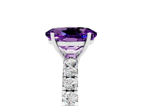 White gold Oval Cut Amethyst Pavé Solitaire Engagement Ring with Four-Prong Setting_27