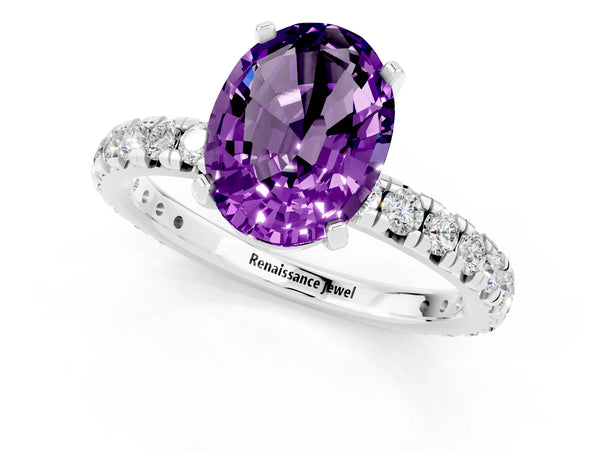 White gold Oval Cut Amethyst Pavé Solitaire Ring with Round Band and Prong Setting