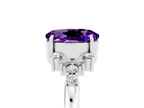 White gold Oval Cut Amethyst Ring with Side Stones and Four-Prong Setting_101