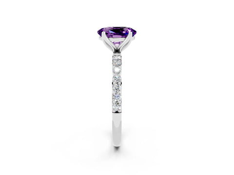 White gold Oval Cut Amethyst Solitaire Engagement Ring with Pavé Band and Prong Setting_2
