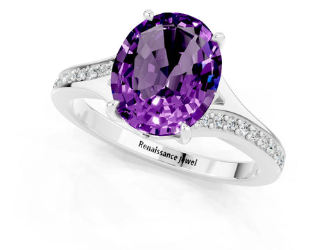 White gold Oval Cut Amethyst Solitaire Ring with Pavé Band and Prong Setting_1