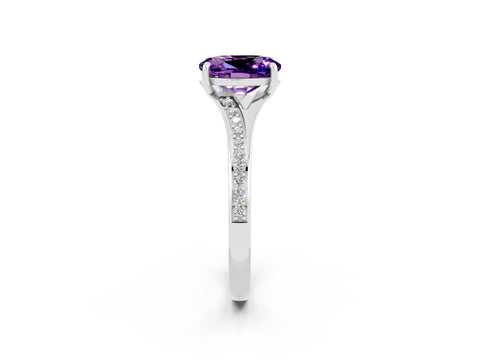 White gold Oval Cut Amethyst Solitaire Ring with Pavé Band and Prong Setting_2