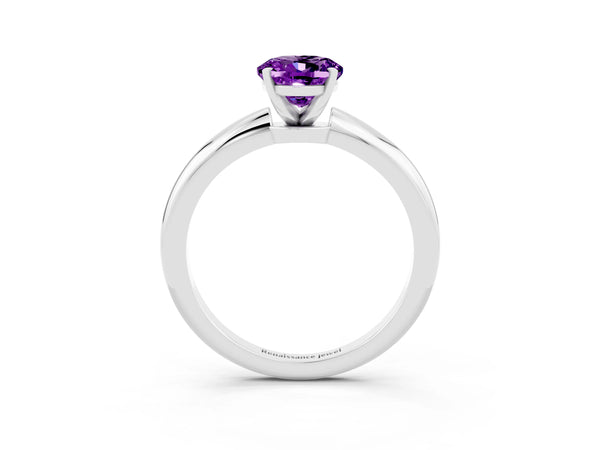Silver Oval Cut Amethyst Solitaire Ring with Six-Prong Setting and Classic Band