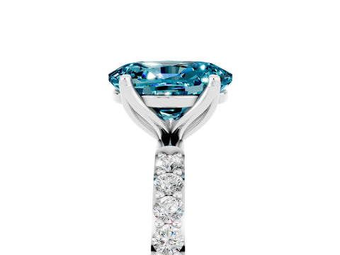 White gold Oval Cut Blue Topaz Solitaire Engagement Ring with Pavé Band and Prong Setting_5
