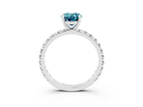 White gold Oval Cut Cut Diamond Pavé Band with Four-Prong Setting_3