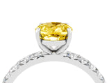 White gold Oval Cut Cut Diamond Pavé Band with Four-Prong Setting_4
