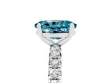 White gold Oval Cut Cut Diamond Pavé Band with Four-Prong Setting_5