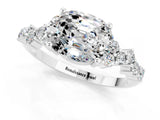 White gold Oval Cut Diamond Cluster Pavé Band with Four-Prong Setting_1