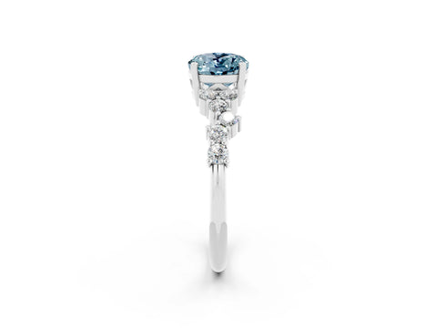 White gold Oval Cut Diamond Cluster Pavé Band with Four-Prong Setting_2