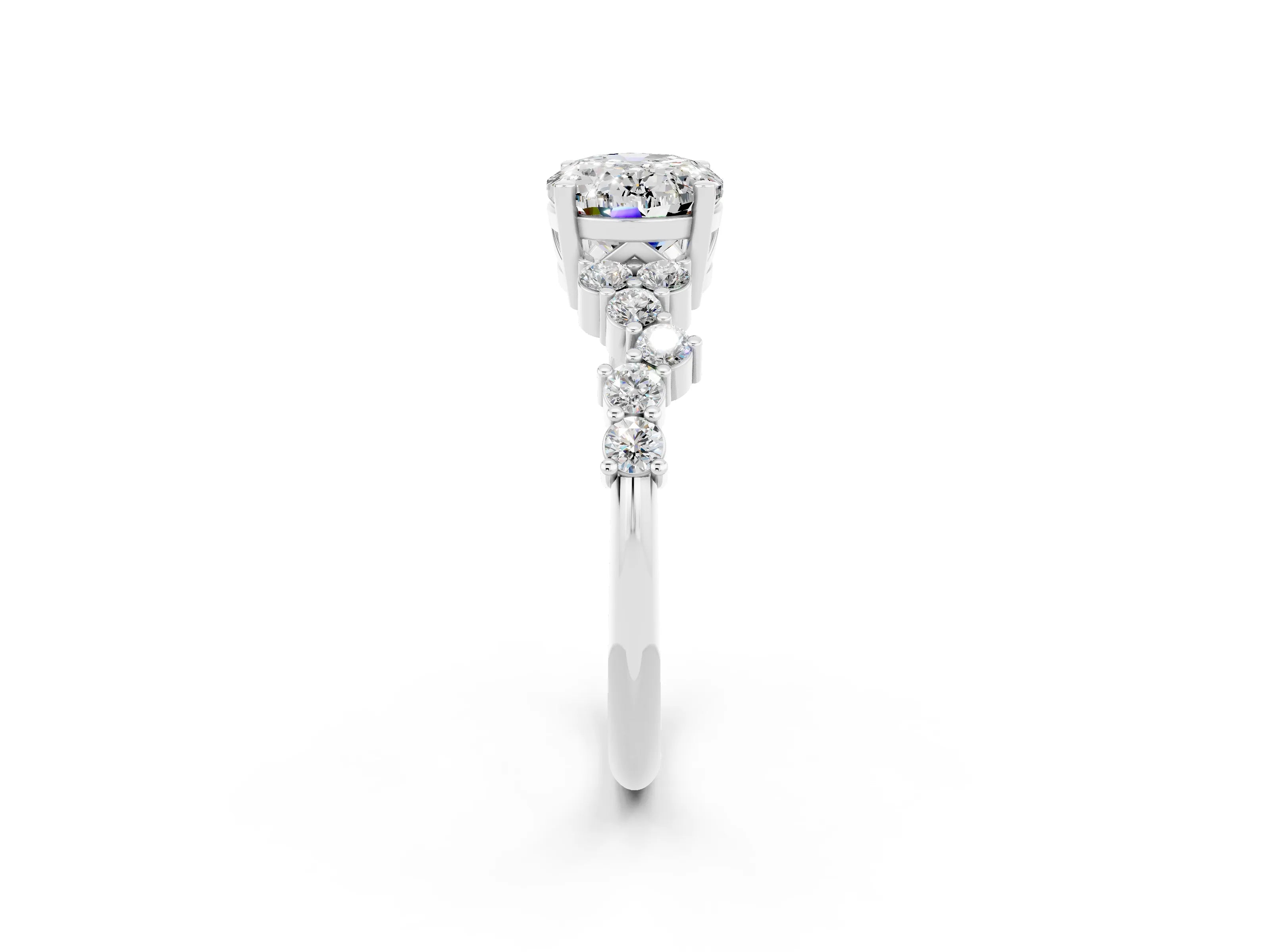 White gold Oval Cut Diamond Cluster Pavé Band with Four-Prong Setting_2
