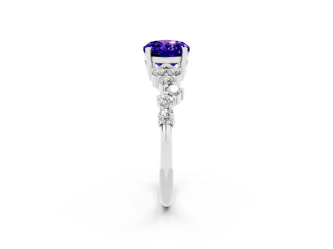 White gold Oval Cut Diamond Cluster Pavé Band with Four-Prong Setting_2