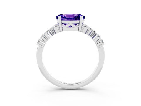 White gold Oval Cut Diamond Cluster Pavé Band with Four-Prong Setting_3