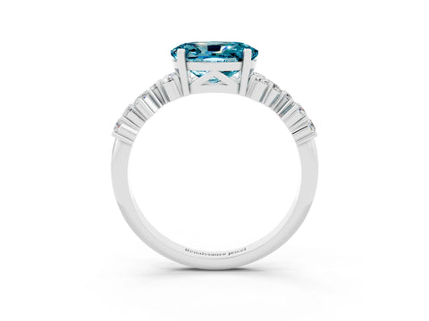 White gold Oval Cut Diamond Cluster Pavé Band with Four-Prong Setting_3