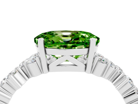 White gold Oval Cut Diamond Cluster Pavé Band with Four-Prong Setting_4