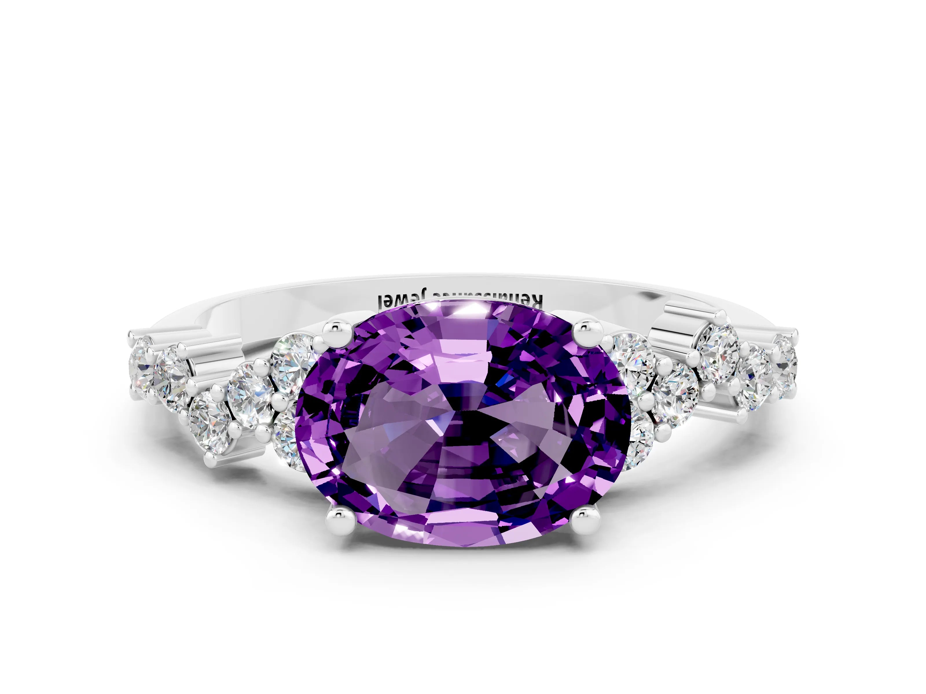 White gold Oval Cut Diamond Cluster Pavé Band with Four-Prong Setting