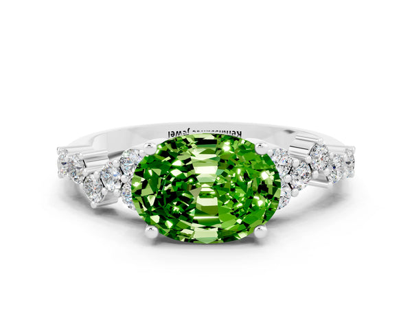 Silver Oval Cut Diamond Cluster Pavé Band with Four-Prong Setting
