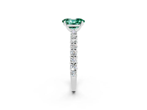 White gold Oval Cut Diamond Pavé Band Solitaire Ring with Prong Setting_2