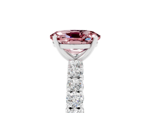 White gold Oval Cut Diamond Pavé Band Solitaire Ring with Prong Setting_5