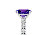 White gold Oval Cut Diamond Pavé Band Solitaire Ring with Prong Setting_5