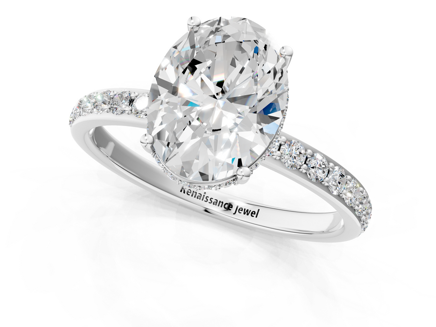 White gold Oval Cut Diamond Pavé Band with Four-Prong Setting