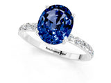 White gold Oval Cut Diamond Pavé Band with Six-Prong Setting_1