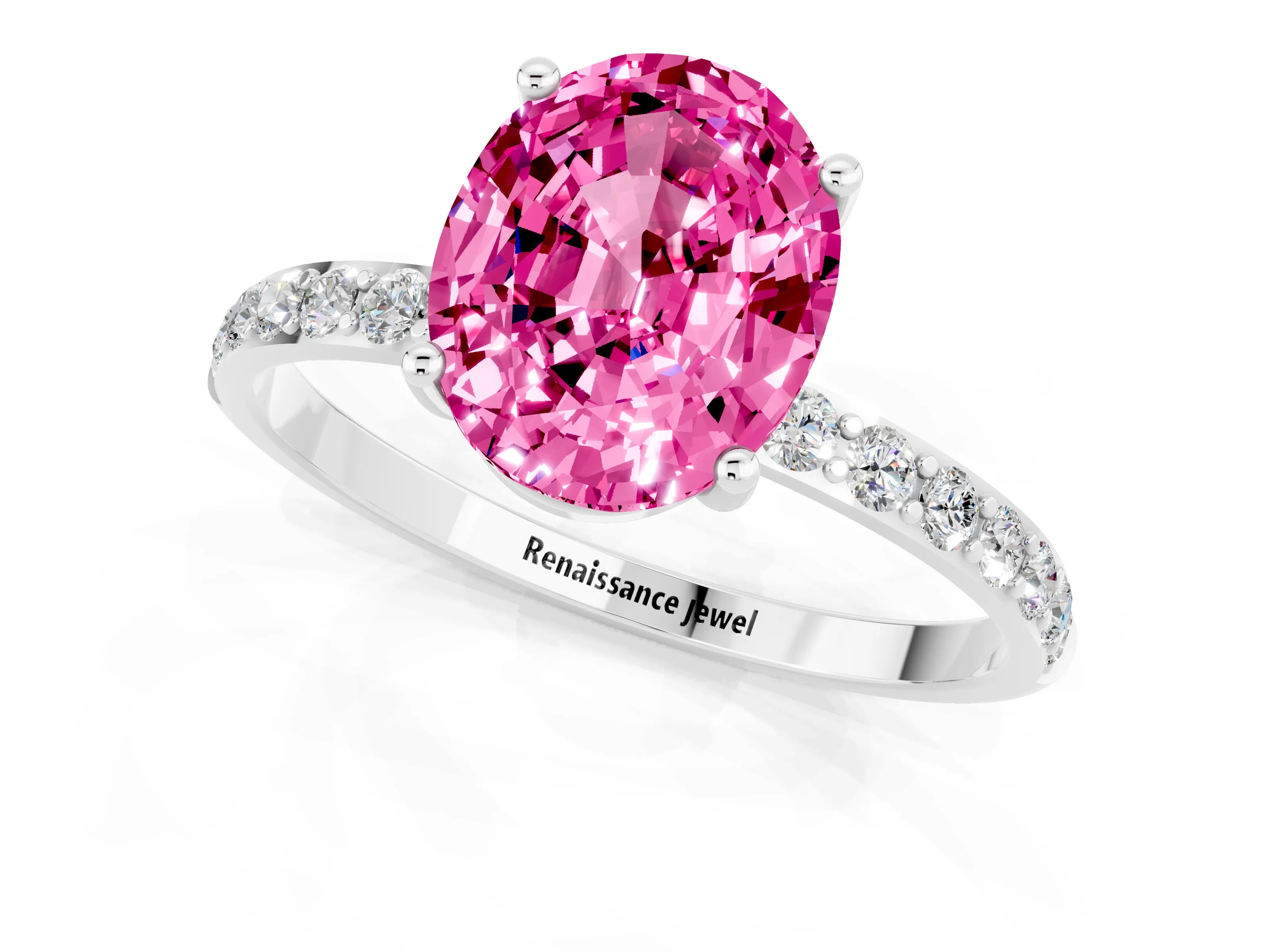 White gold Oval Cut Diamond Pavé Band with Six-Prong Setting_1