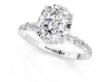 White gold Oval Cut Diamond Pavé Band with Six-Prong Setting_1