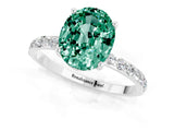 White gold Oval Cut Diamond Pavé Band with Six-Prong Setting_1