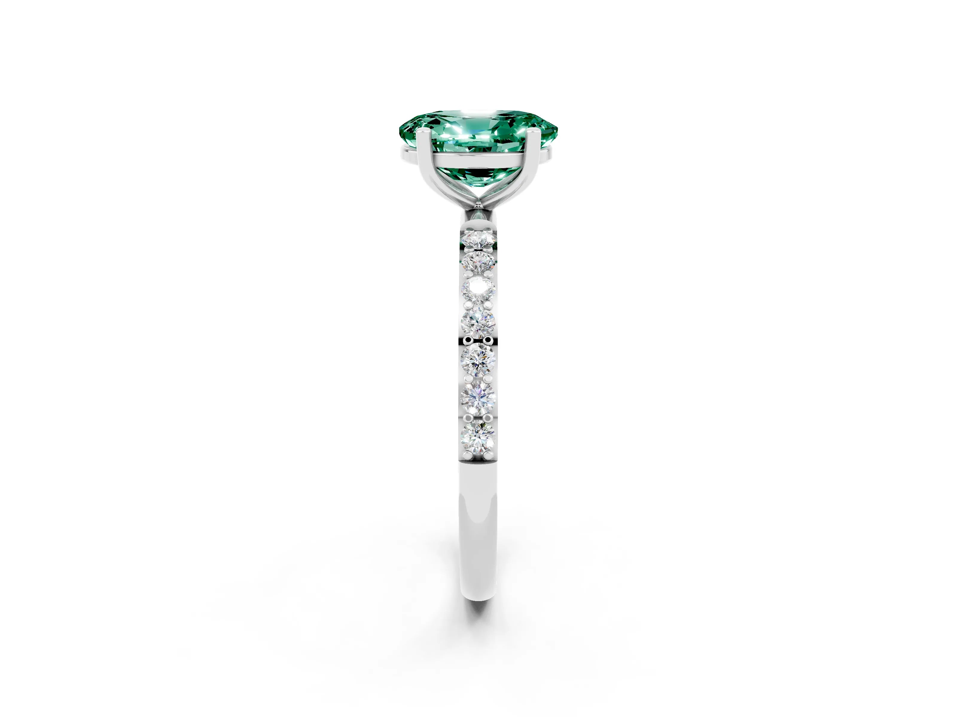 White gold Oval Cut Diamond Pavé Band with Six-Prong Setting_2