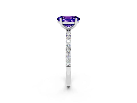 White gold Oval Cut Diamond Pavé Band with Six-Prong Setting_2
