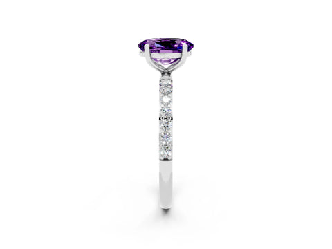 White gold Oval Cut Diamond Pavé Band with Six-Prong Setting_2