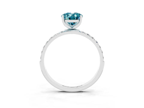 White gold Oval Cut Diamond Pavé Band with Six-Prong Setting_3