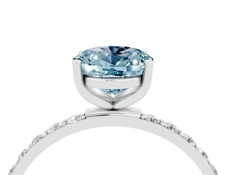 White gold Oval Cut Diamond Pavé Band with Six-Prong Setting_4