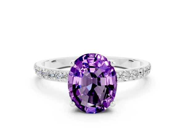 Silver Oval Cut Amethyst Solitaire Ring with Round Pavé Shoulders and Prong Setting