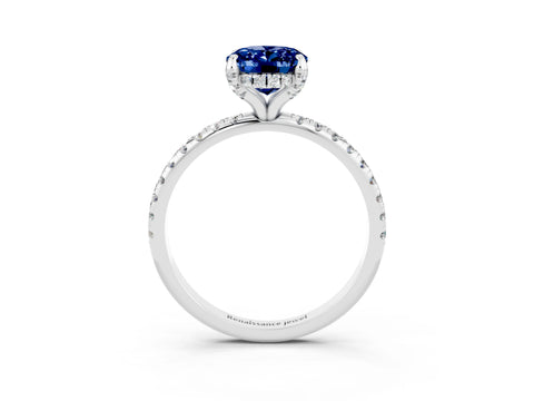 White gold Oval Cut Diamond Solitaire Ring with Four-Prong Setting and Pavé Band_3