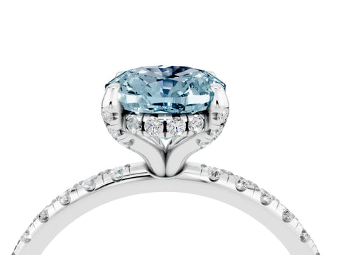 White gold Oval Cut Diamond Solitaire Ring with Four-Prong Setting and Pavé Band_4