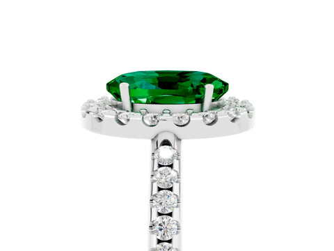 White gold Oval Cut Emerald Pavé Halo Ring with Four-Prong Setting_17
