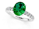 White gold Oval Cut Emerald Solitaire Pavé Engagement Ring with Round Band and Prong Setting_13