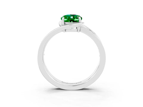 White gold Oval Cut Emerald Solitaire Ring with Split Shank and Prong Setting_3